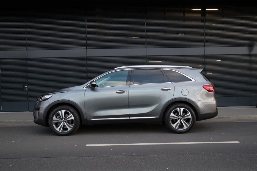 Kia Sorento EcoDynamics (UM) 2018 года  (WW) (фото 16 из 21)